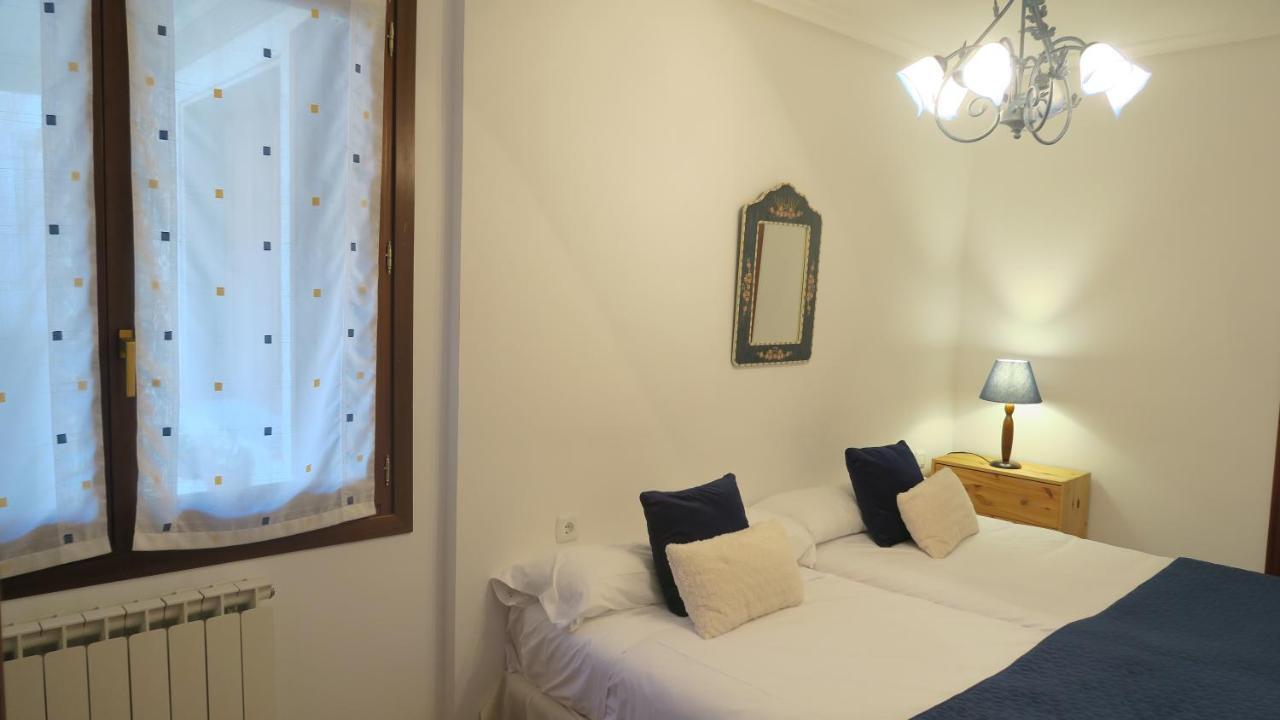 Apartamentos Palacio Azcarate Travesia Calvario Ezcaray Exterior foto